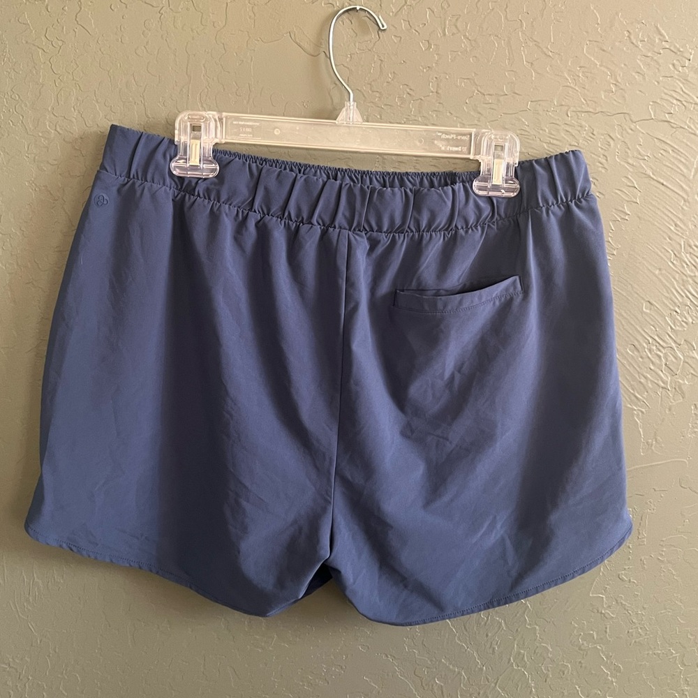 Zella Taylor Getaway High Waist Stretch Recycled Polyester Shorts - Picture 3 of 4